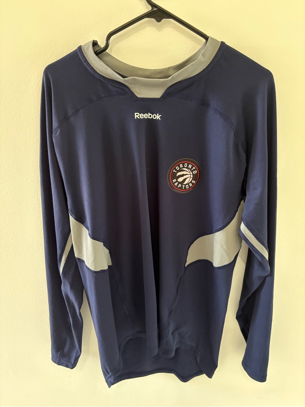 Reebok Men’s Navy and Gray Toronto Raptors Crewneck Pullover